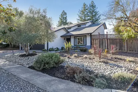 3449 Crestview Way, Napa, CA 94558 photo 2