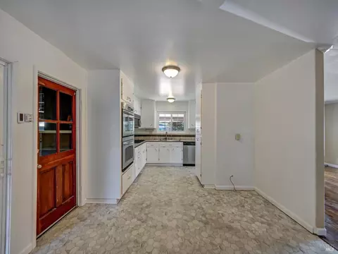 31 Rocca Dr, Petaluma, CA 94952 photo 9