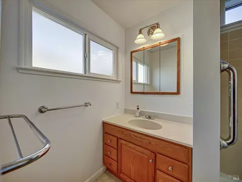 31 Rocca Dr, Petaluma, CA 94952 photo 19