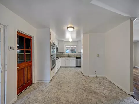 31 Rocca Dr, Petaluma, CA 94952 photo 10