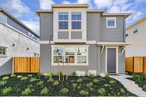 124 Clownfish St, Suisun City, CA 94585