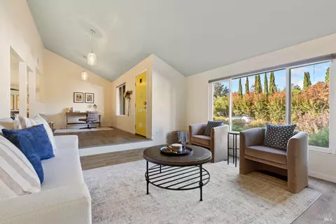 548 Sutter St, Petaluma, CA 94954 photo 9