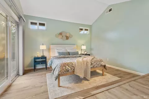 548 Sutter St, Petaluma, CA 94954 photo 21