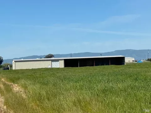 6625 Main Prairie Rd, Dixon, CA 95620 photo 2