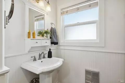 282 Patten St, Sonoma, CA 95476 photo 19