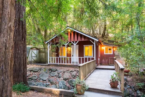 300 Montezuma Ave, Forest Knolls, CA 94933
