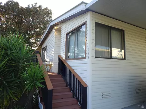 144 Northridge Ct, Fairfield, CA 94533