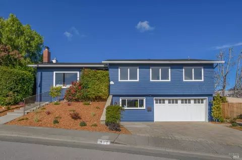 471 Cedar Hill Dr, San Rafael, CA 94903
