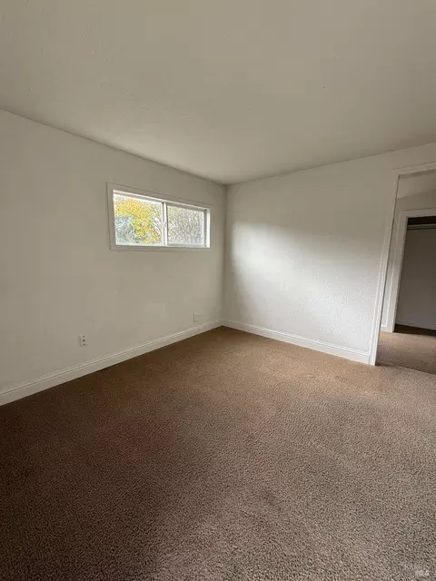 415 Hampshire St, Vallejo, CA 94590 photo 5