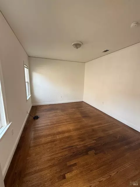 415 Hampshire St, Vallejo, CA 94590 photo 17