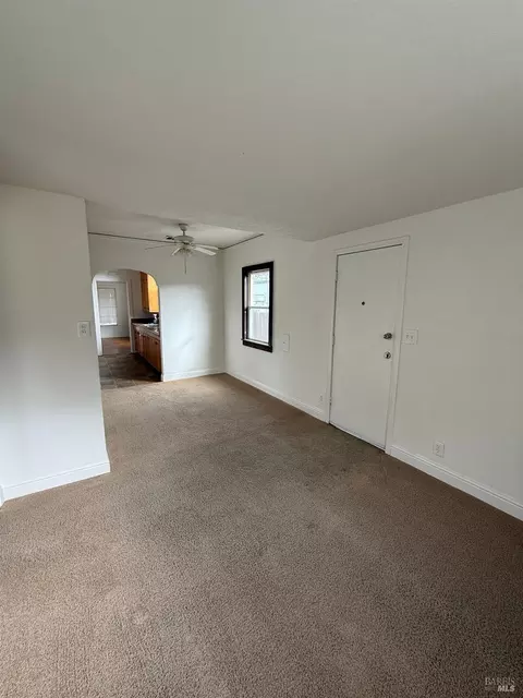 415 Hampshire St, Vallejo, CA 94590 photo 4
