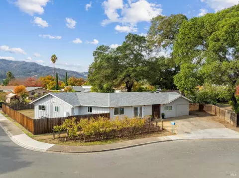 1400 El Bonita Ave, Saint Helena, CA 94574