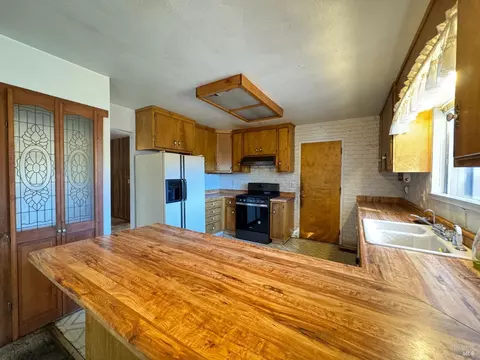 27861 Poppy Dr, Willits, CA 95490 photo 6