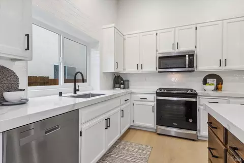 54 Brianne Cir, Windsor, CA 95492 photo 13
