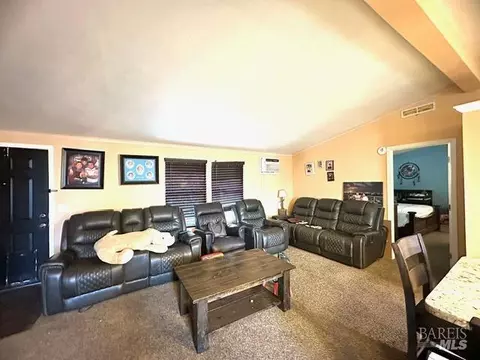 1000 Davis Dr, Ukiah, CA 95482 photo 5
