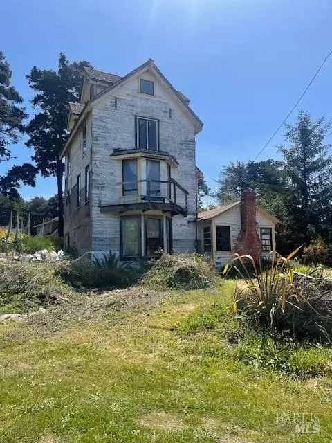18551 Hare Creek Ter, Fort Bragg, CA 95437