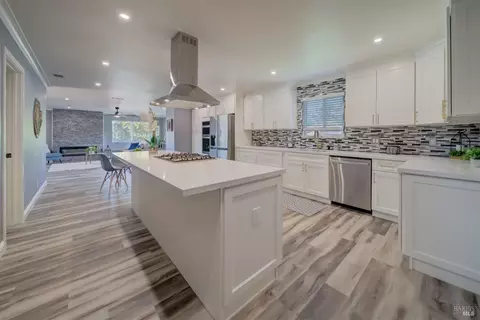 517 Rollingwood Dr, Vallejo, CA 94591 photo 17