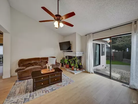 3036 Evergreen Dr, Fairfield, CA 94533 photo 17