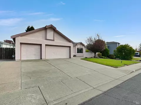3036 Evergreen Dr, Fairfield, CA 94533 photo 2