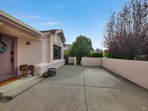 3036 Evergreen Dr, Fairfield, CA 94533 photo 5