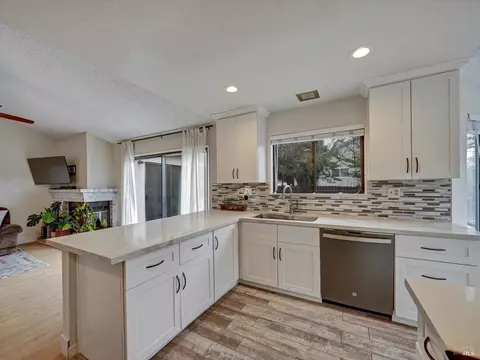 3036 Evergreen Dr, Fairfield, CA 94533 photo 14