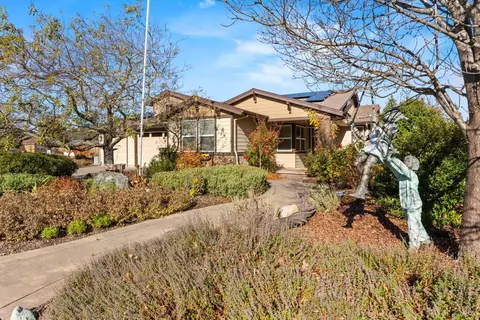 155 Haehl Creek Dr, Willits, CA 95490