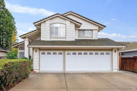 918 Buckingham Dr, Windsor, CA 95492 photo 2