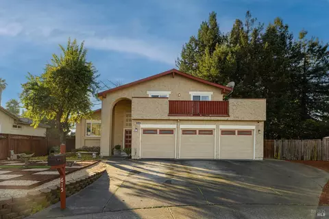 615 Hudis St, Rohnert Park, CA 94928