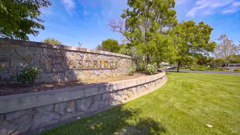 730 Bridle Ridge Dr, Fairfield, CA 94534
