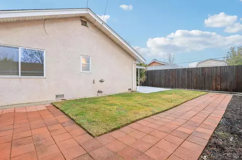 457 Elder St, Vacaville, CA 95688 photo 6