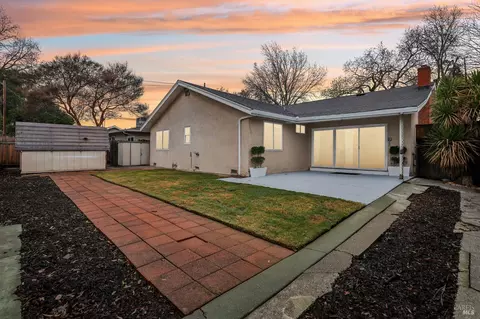 457 Elder St, Vacaville, CA 95688 photo 5