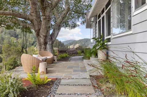 11 Fire Rd, Woodacre, CA 94973