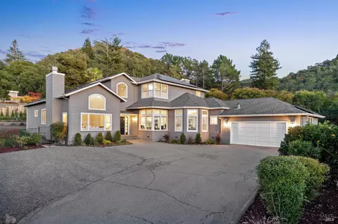 32 Oxford Dr, San Rafael, CA 94903