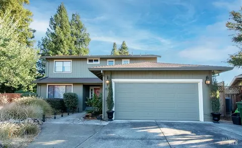 825 Melrose Ct, Sonoma, CA 95476