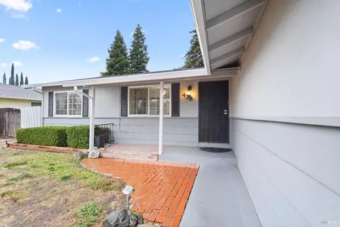 438 Chelan Dr, Vacaville, CA 95687 photo 3