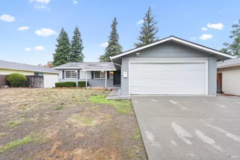 438 Chelan Dr, Vacaville, CA 95687