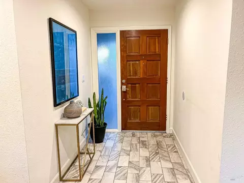 5085 Dupont Dr, Santa Rosa, CA 95409