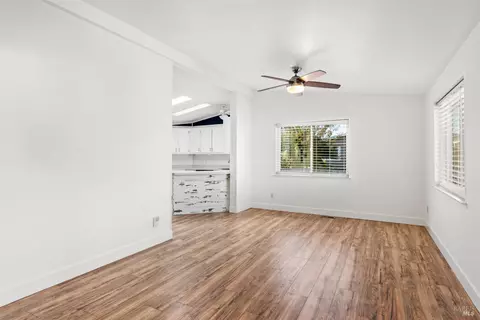 222 Daisy Dr, Napa, CA 94558 photo 8