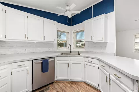 222 Daisy Dr, Napa, CA 94558 photo 13