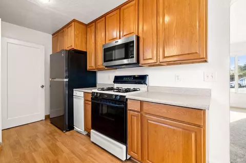 145 Hermosa Ave, Vallejo, CA 94589 photo 9