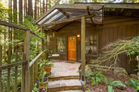 2033 Joy Ridge Rd, Occidental, CA 95465
