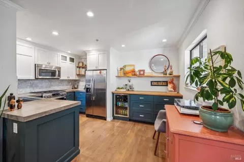 1673 Novato Blvd #1, Novato, CA 94947
