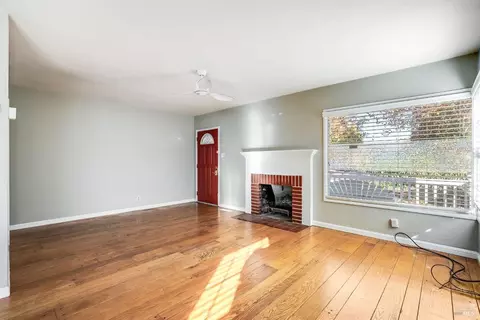 1329 Nebraska St, Vallejo, CA 94590 photo 6
