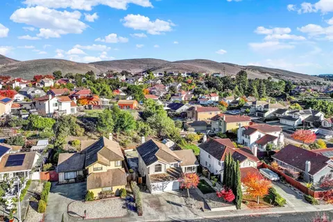 View/Area - 573 Britannia Dr, Vallejo, CA 94591 photo 9 of 11