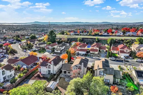 View/Area - 573 Britannia Dr, Vallejo, CA 94591 photo 4 of 11