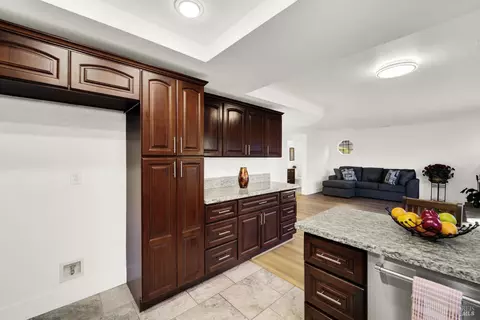 Kitchen - 573 Britannia Dr, Vallejo, CA 94591 photo 5 of 12