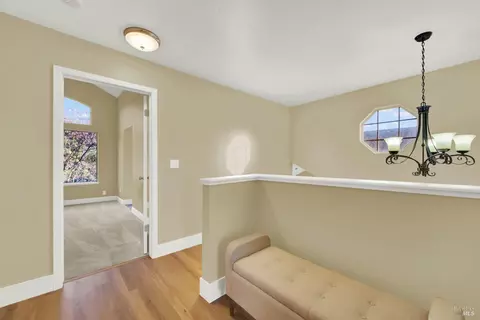 Entry Way - 573 Britannia Dr, Vallejo, CA 94591 photo 4 of 7