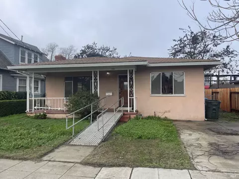140 S 2nd St, Dixon, CA 95620