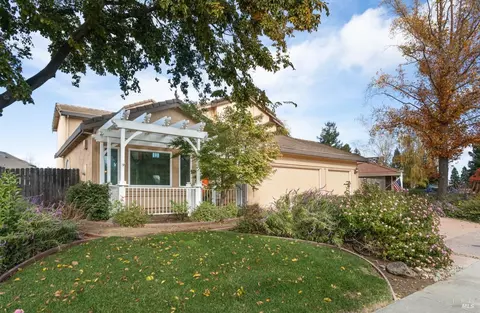 440 Fountain Way, Dixon, CA 95620