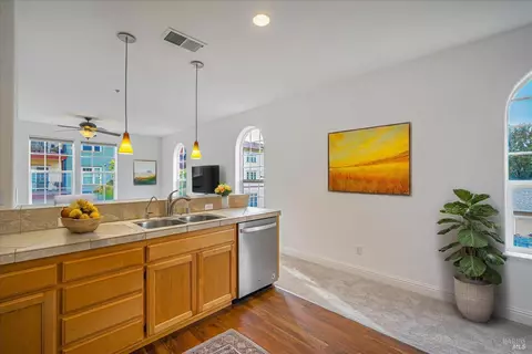 193 Johnson St, Windsor, CA 95492 photo 12